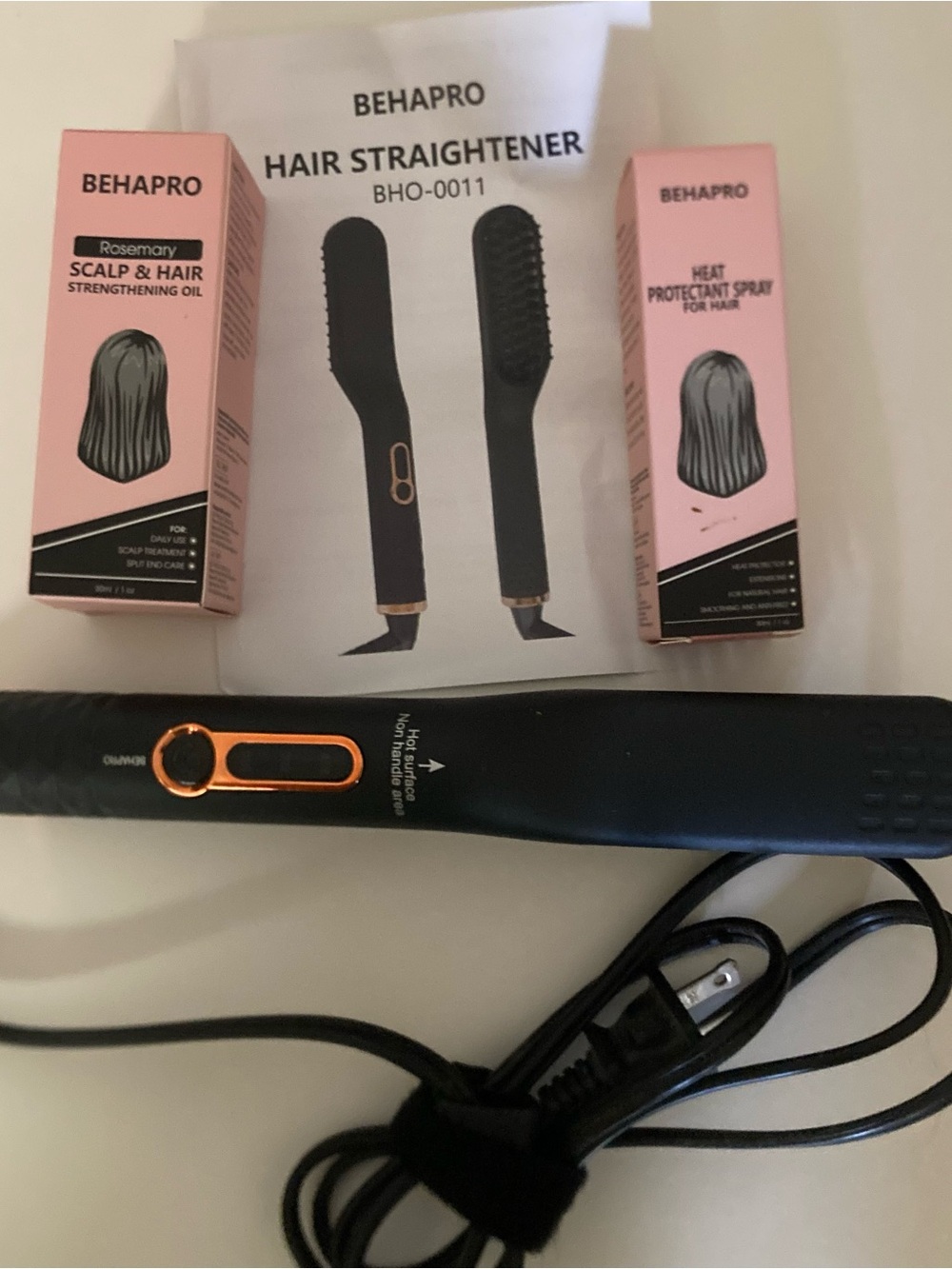 Black Hair Straightener Brush with Heat Protectant